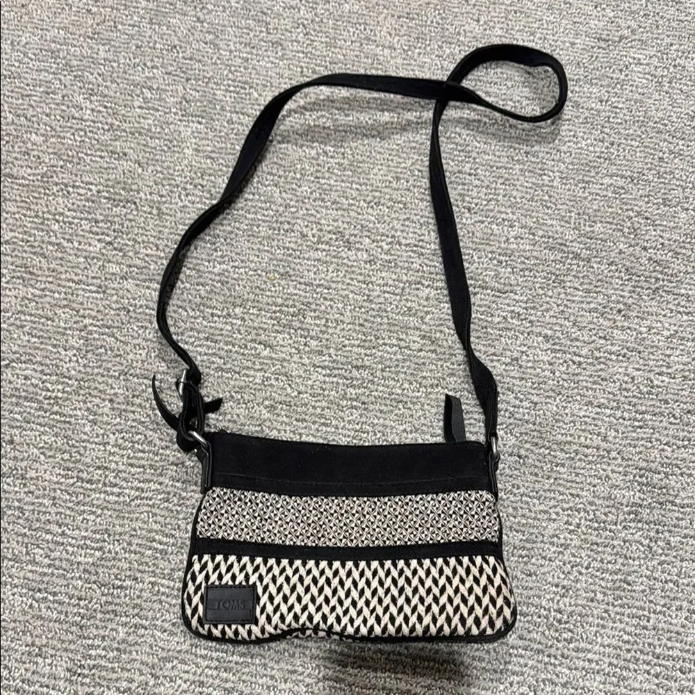 Toms Stylish Black and White Women's Bag